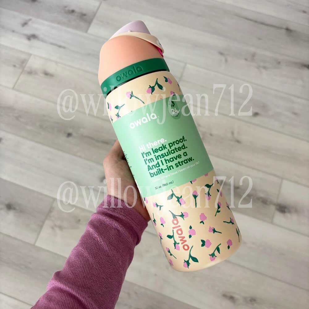 "Tea Time" Rose Floral Owala - 32 oz Freesip - Limited Edition UO Color